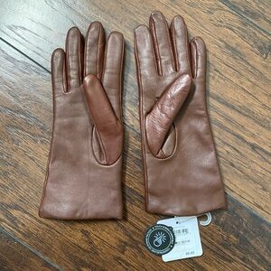 NWT brown leather gloves